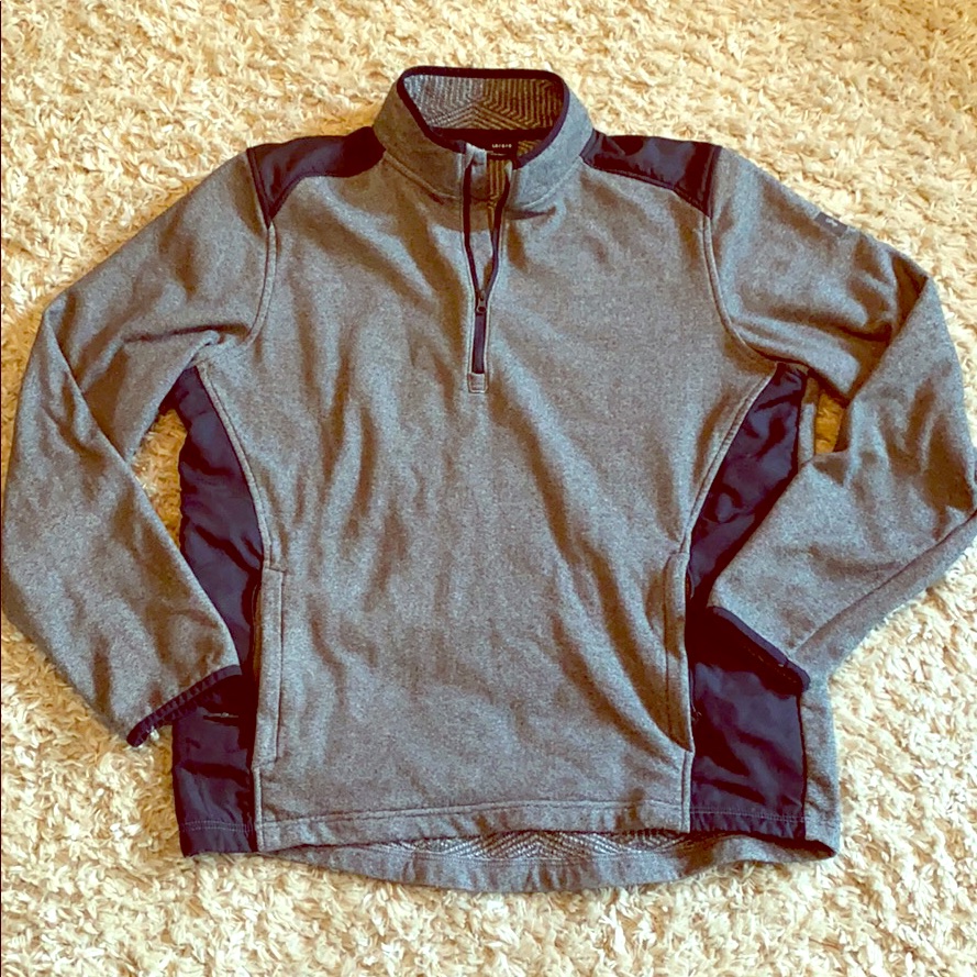 Under Armor Pull-Over